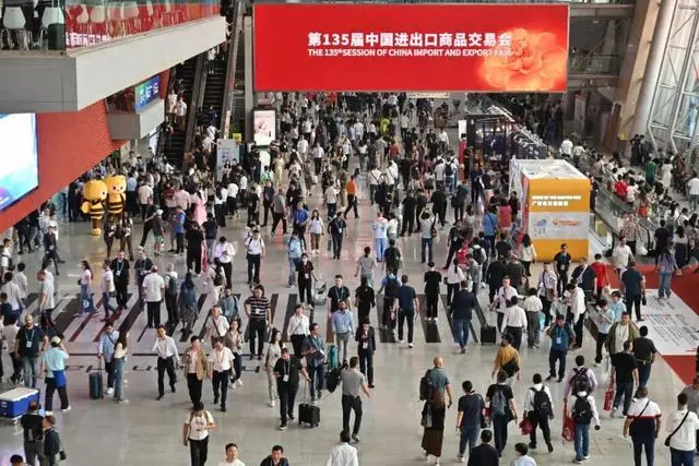 Warm congratulations on the successful conclusion of the first phase of the 135th Canton Fair